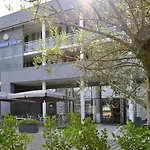 Golden Tulip 4*