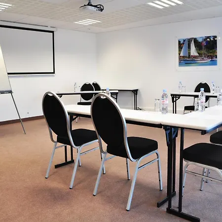 Golden Tulip Suites- Pornic