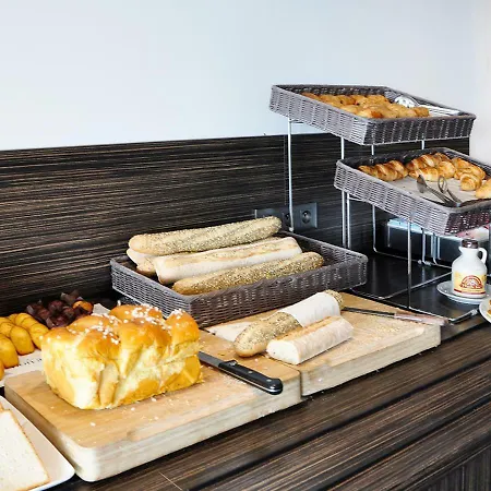 Golden Tulip Suites- 4*