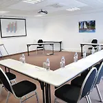 Aparthotel Golden Tulip Suites-