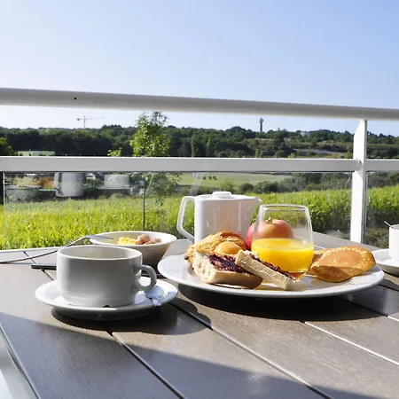 Golden Tulip 4* Pornic