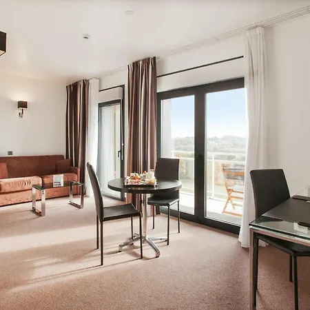 Golden Tulip Aparthotel