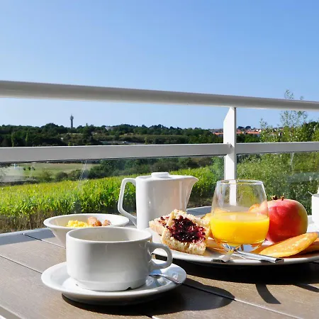 Golden Tulip Suites- Pornic