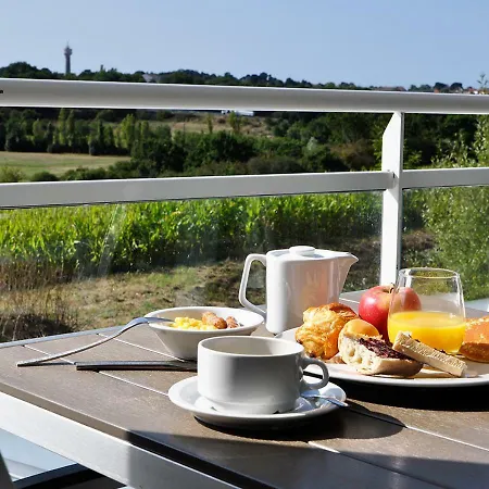 Golden Tulip Suites-