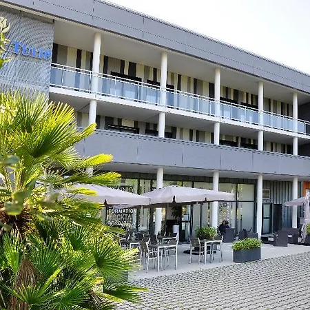 Golden Tulip Suites- Appart hôtel 4*