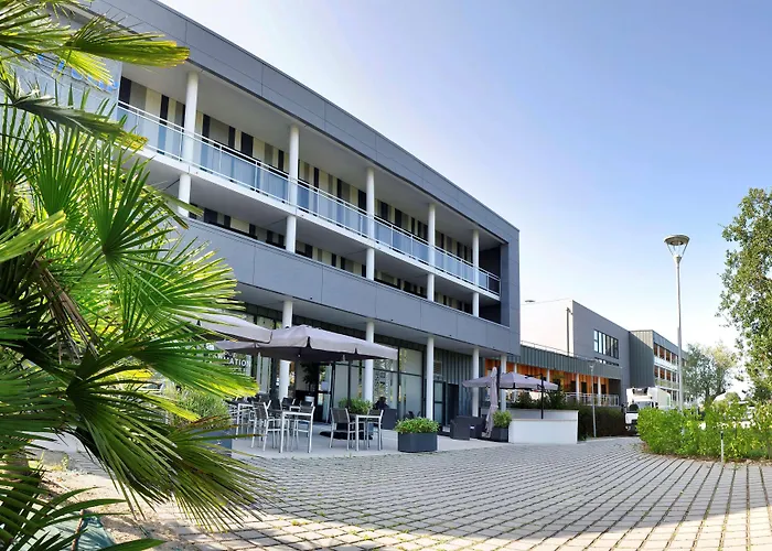 Golden Tulip Aparthotel