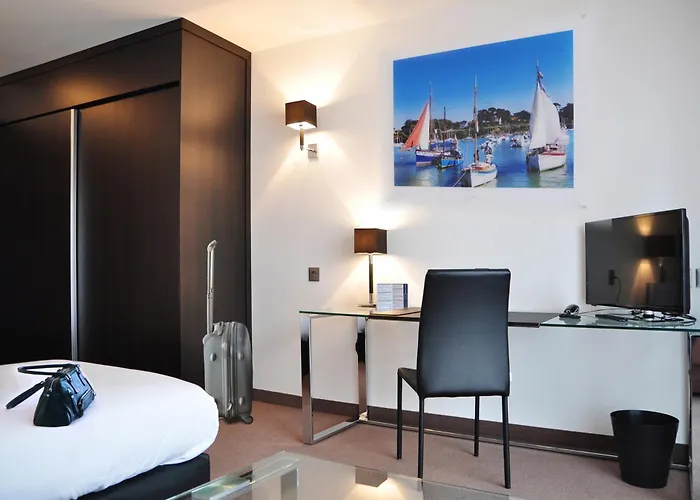 Golden Tulip Aparthotel 4*