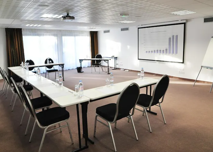 Golden Tulip Aparthotel